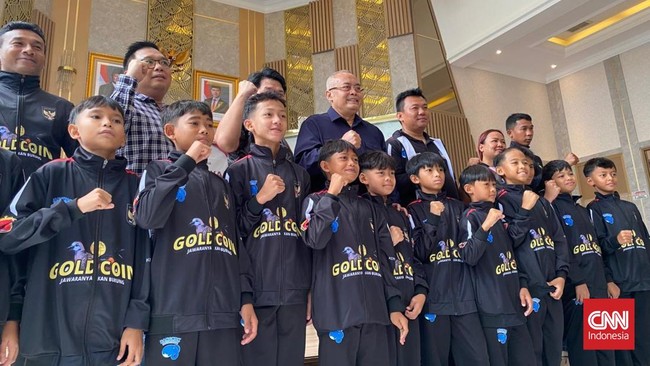 Kemenpora melepas 24 atlet sepak bola cilik ke turnamen level Asia Tenggara yang berlangsung di Bangkok, Thailand, pada  7-8 Februari 2026.