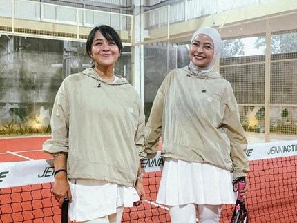 Momen Lucu Chua dan Tantri 'Kotak' Beli Cilok usai Manggung di Solo