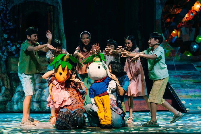 Musikal Perahu Kertas: Magis, Indah, dan Hangat