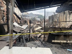 Bara Api Sisa Kebakaran Gudang di Tangsel Nyala Lagi, Damkar Turun Tangan