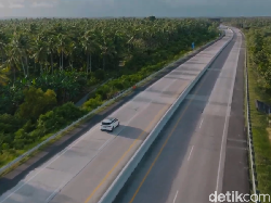 Bawa Mobil Listrik Aletra L8 ke Sumatera, Segini Waktu buat Ngecas