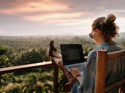 Traveler, Ini 13 Pekerjaan yang Bisa Mengajakmu Keliling Dunia