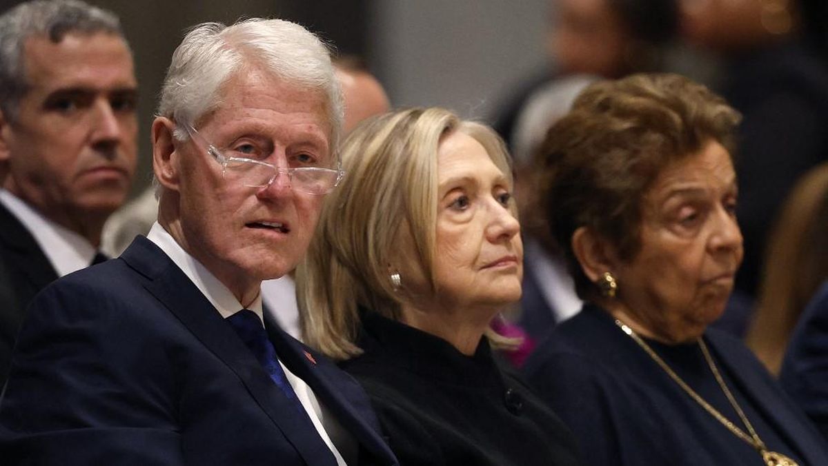 Nama Masuk File, Bill-Hillary Clinton Mau Bersaksi di DPR soal Epstein