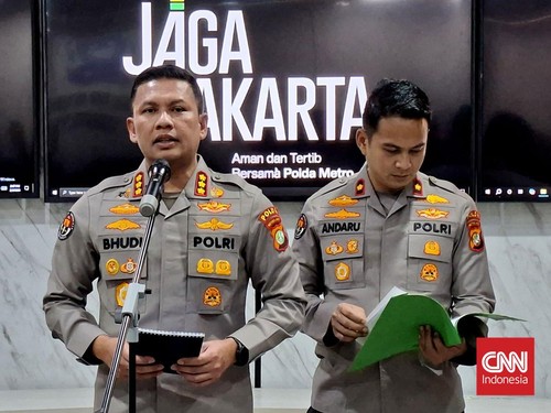 Kabid Humas Polda Metro Jaya Kombes Budi Hermanto saat memberikan keterangan pers di Polda Metro Jaya, Selasa (3/2).