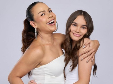 Wajah Bule-Batak, Intip Potret Chloe Anak Melaney Ricardo di Usia Remaja