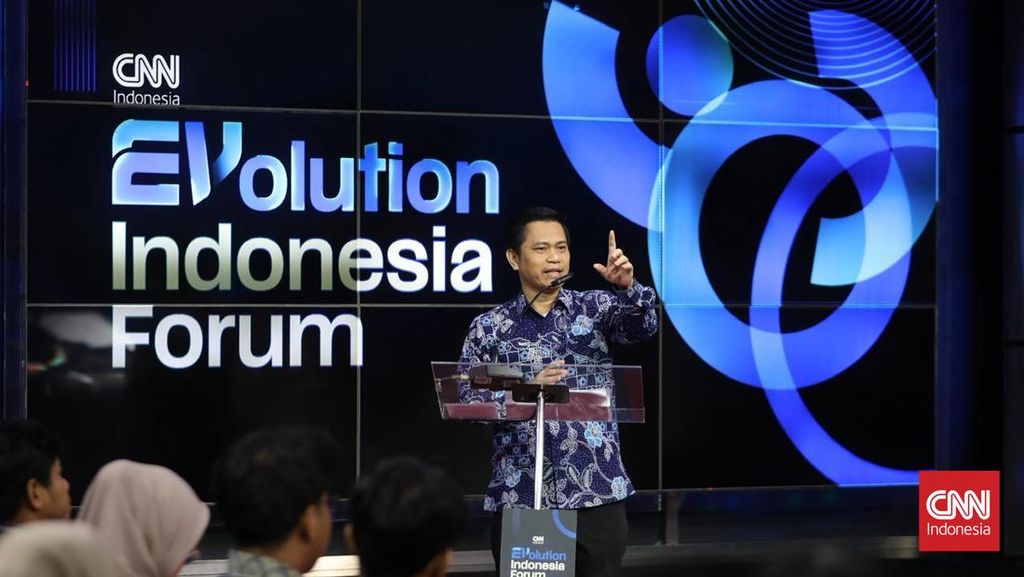 Pabrikan HP China Rakit Mobil Listrik, Tesla Mulai Tergeser