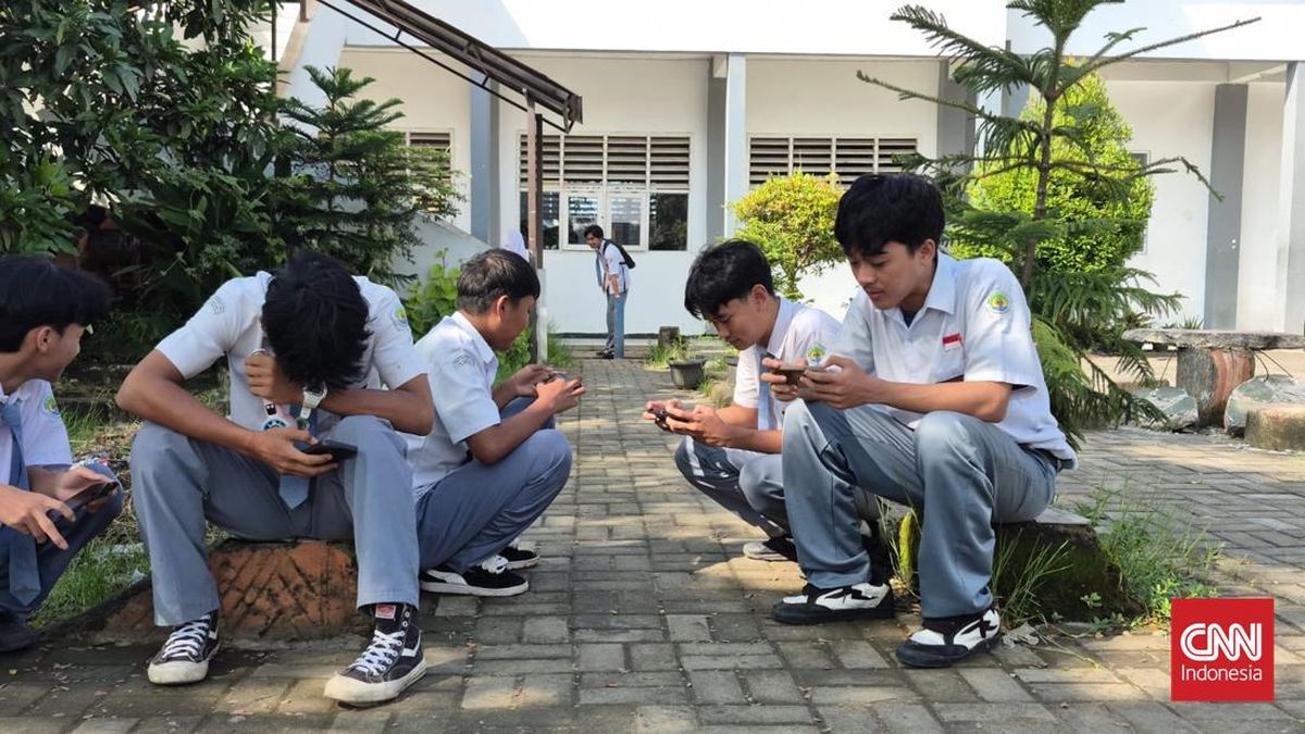 Banten Uji Coba Pembatasan Gadget Bagi Siswa dan Guru di Sekolah