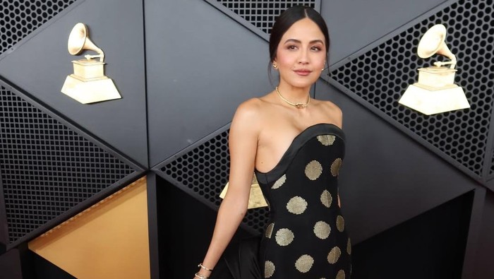 Go International! Tenun Garut Eksis di Red Carpet Grammy Awards 2026