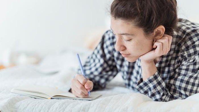 5 Jenis Journaling yang Bisa Dicoba untuk Menenangkan Pikiran serta Hati