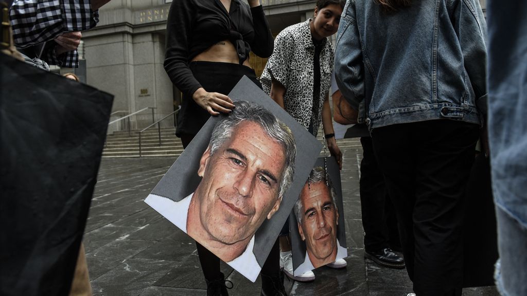 Para Seleb Ini Ikut Disebut di File Epstein