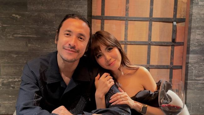 5 Momen Kebersamaan Marcello Tahitoe Bareng Dua Anak Perempuan dan Istri Tercinta