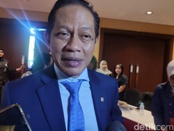 Menteri LH: Permukaan Tanah Pesisir Jawa Turun, Demak 10 Cm Jakarta Lebih Berat