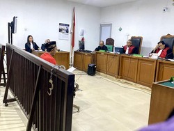 Guru SMA di Palembang yang Aniaya Rekan Kerja Dituntut 5 Bulan Penjara