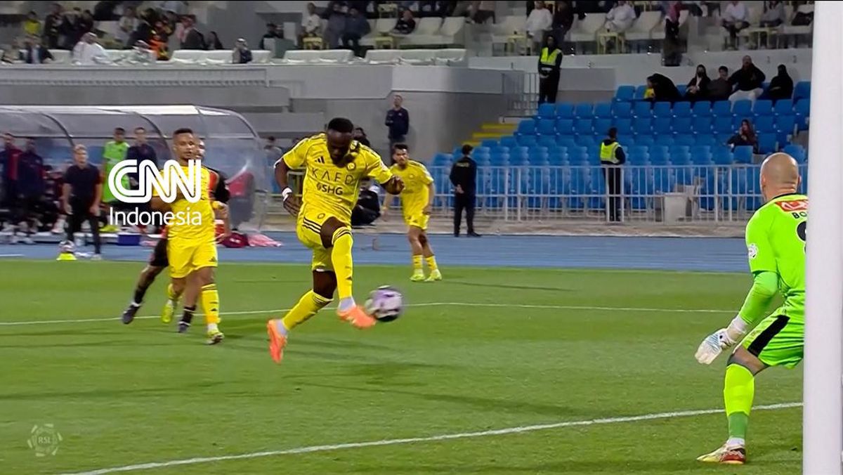 Ronaldo Mogok Main, Tendangan 'Rudal' Mane Bawa Al Nassr Menang