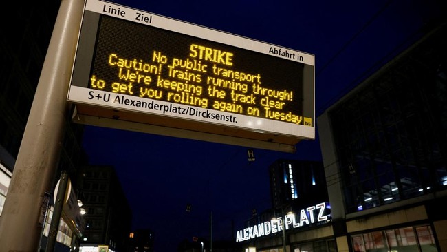 Pekerja transportasi umum Jerman gelar aksi mogok, tuntut bonus untuk shift malam dan akhir pekan.