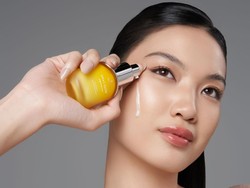 7 Serum Vitamin C untuk Usia 40: Kulit Kencang, Hilangkan Flek Hitam & Kusam