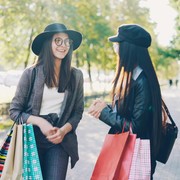 5 Zodiak yang Ramah dan Paling Gampang Akrab