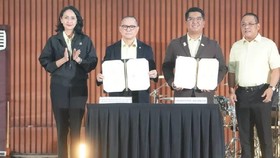 Menteri Mukhtarudin Luncurkan Migrant Center UI di Dies Natalis ke-76