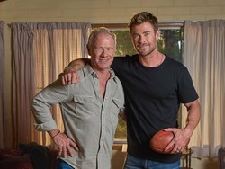 Chris Hemsworth Lebih Menghargai Waktu Usai Ayahnya Divonis Alzheimer