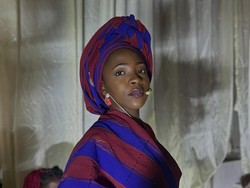 Penyanyi Nigeria Ifunanya Nwangene Meninggal Digigit Ular