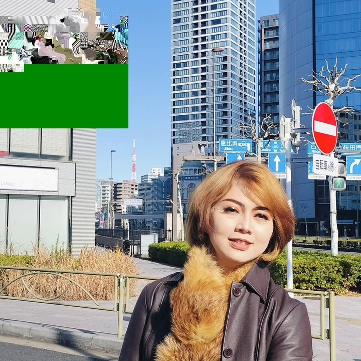 <p>Lastmi AFI kini menjalani hidup di Jepang bersama suami dan ketiga anaknya. Pada tahun 2005, Lastmi menikah dengan pria asal Jepang bernama Miyakawa Katsutoshi. Keduanya dikaruniai dua anak perempuan dan satu orang anak laki-laki. Lastmi masih cukup aktif membagikan aktivitasnya di Instagram. Ia bahkan kerap membuat <em>cover</em> lagu yang diunggah di media sosial. (Foto: Instagram @lastmi_afi)</p>