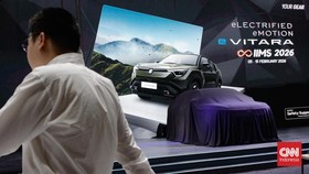 FOTO: Intip Persiapan IIMS 2026, Bertaburan Mobil Baru