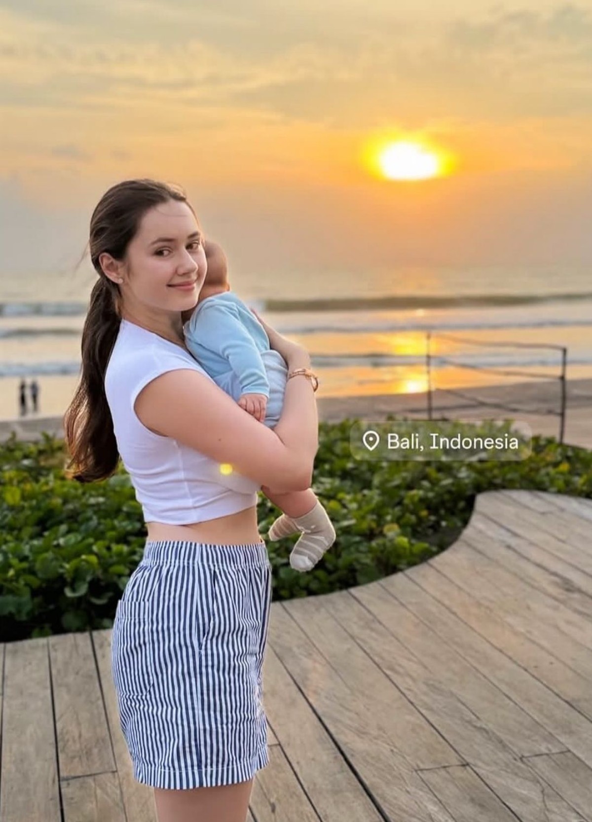 Potret Vika Kolesnaya Istri Billy Syahputra usai Jadi Bunda
