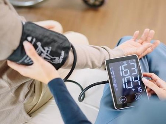 Persiapkan Ramadan dengan Tenang! Cek Tekanan Darah Selama Puasa Pakai Tensimeter Digital