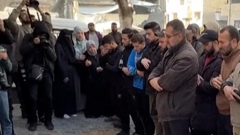 Warga Gaza Gelar Pemakaman Korban Serangan Baru Israel saat Gencatan
