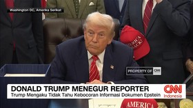 VIDEO: Donald Trump Menegur Reporter