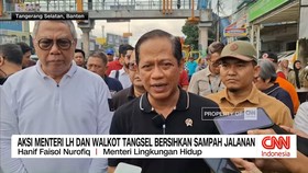 VIDEO: Aksi Menteri LH dan Walkot Tangsel Bersihkan Sampah Jalanan