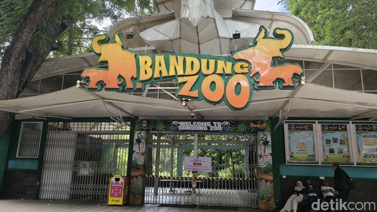 Bandung Zoo disegel
