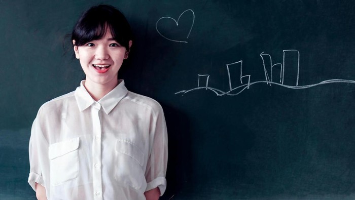 Karier ISFJ bidang pendidikan. Mereka sadar akan kebutuhan orang lain dan senang sekali berbagi pengetahuan kepada mereka yang membutuhkan.