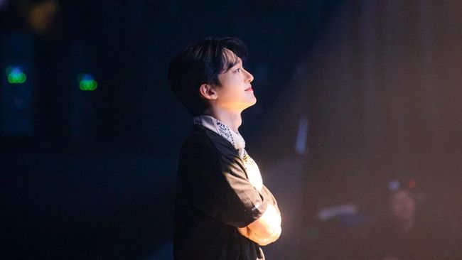 Recap Momen Intim dan Penuh Emosi Chen EXO di Konser Solo Arcadia Jakarta