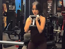 Pengen Postur Badan Lebih Bagus, 7 Potret Fuji Saat Nge-Gym hingga Bercucuran Keringat