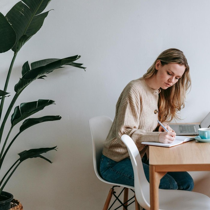 Cancer memiliki sisi mandiri yang cukup kuat. Memilih mengurus semuanya sendiri.