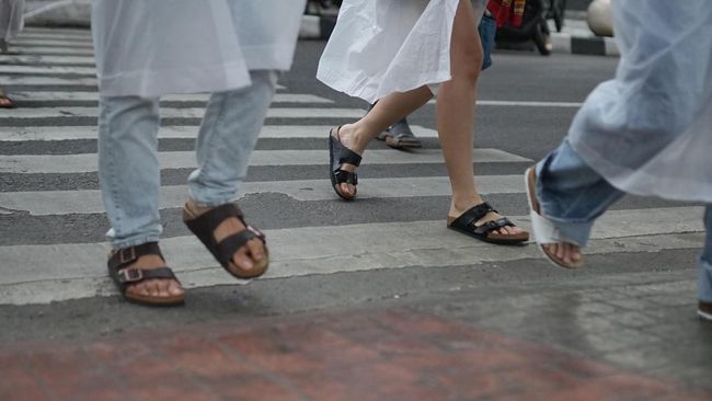 Selain Bikin Badan Lebih Bugar, 5 Tips Jalan Kaki Ini Juga Bisa Membangun Massa Otot
