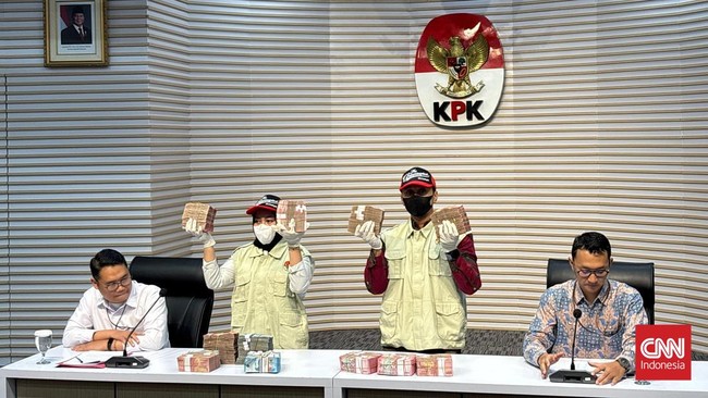 KPK menetapkan enam tersangka dalam kasus suap dan gratifikasi di Bea Cukai. Penangkapan dilakukan melalui OTT, dengan barang bukti mencapai Rp40,5 miliar.