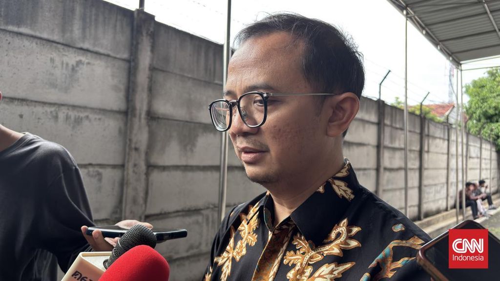 Khofifah Batal Jadi Saksi Sidang Korupsi Hibah, Minta Penundaan Waktu