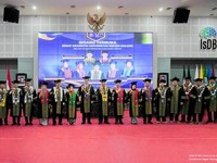 Kukuhkan Lima Guru Besar UM Perkuat Riset Lintas Bidang Keilmuan