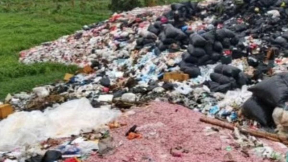 21 Karung Cacahan Uang di TPS Bekasi Bikin Gempar, Diduga Uang Asli