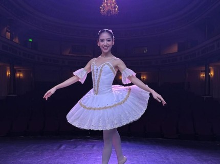 Potret Haruka Tampil Memikat saat Menari Balet, Dapat Support dari Sahabat Eks JKT48