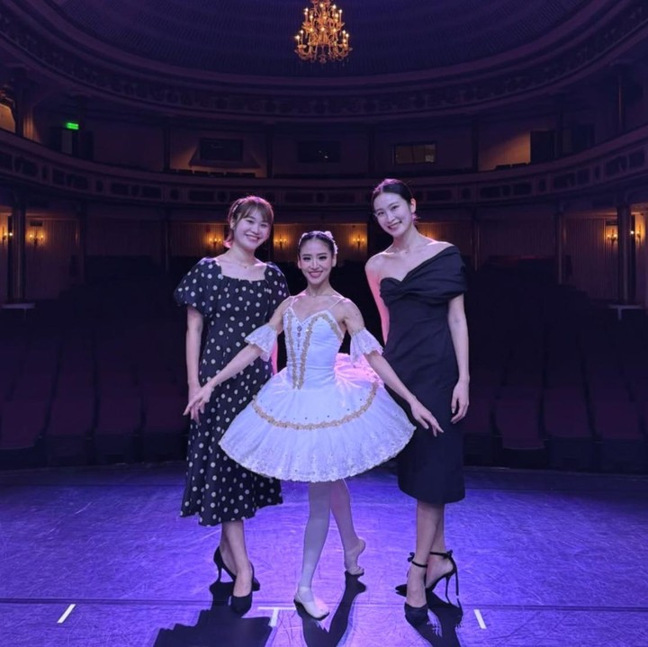 <p>"Pertunjukan telah selesai dengan lancar. Untuk para guru, para ibu, dan juga pasangan saya, Erika, terima kasih banyak, sungguh-sungguh," tulis Haruka, menilik dari akun Instagram <em>@haruuuu_chan.</em> (Foto: Instagram @haruuuu_chan)</p>