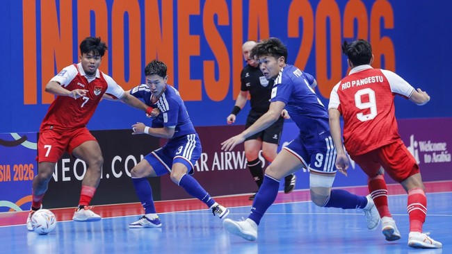 Pemain-pemain Jepang menangis setelah dihajar Timnas Futsal Indonesia 3-5 lewat babak perpanjangan waktu pada semifinal AFC Futsal 2026.