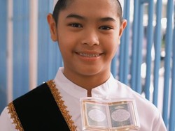 Rendra, Putra Alyssa Soebandono & Dude Harlino Hafal 4 Juz Al-Qur'an