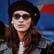 5 Model Sunglasses yang Populer Tahun 90-an