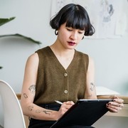 5 Zodiak yang Punya Kreativitas Tinggi, Kadang Kelewat Unik!