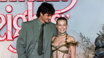 Margot Robbie dan Jacob Elordi Jelang Bermesraan di Wuthering Heights