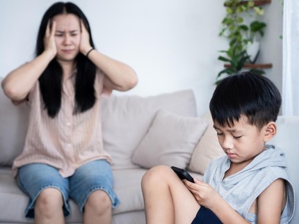 Anak Makin Pasif & Sering Main Gadget, Ternyata Bisa Pengaruhi Mental Orang Tua