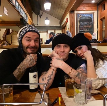 Momen Paskah David Beckham & Keluarga Disorot, Absennya Brooklyn Picu Spekulasi